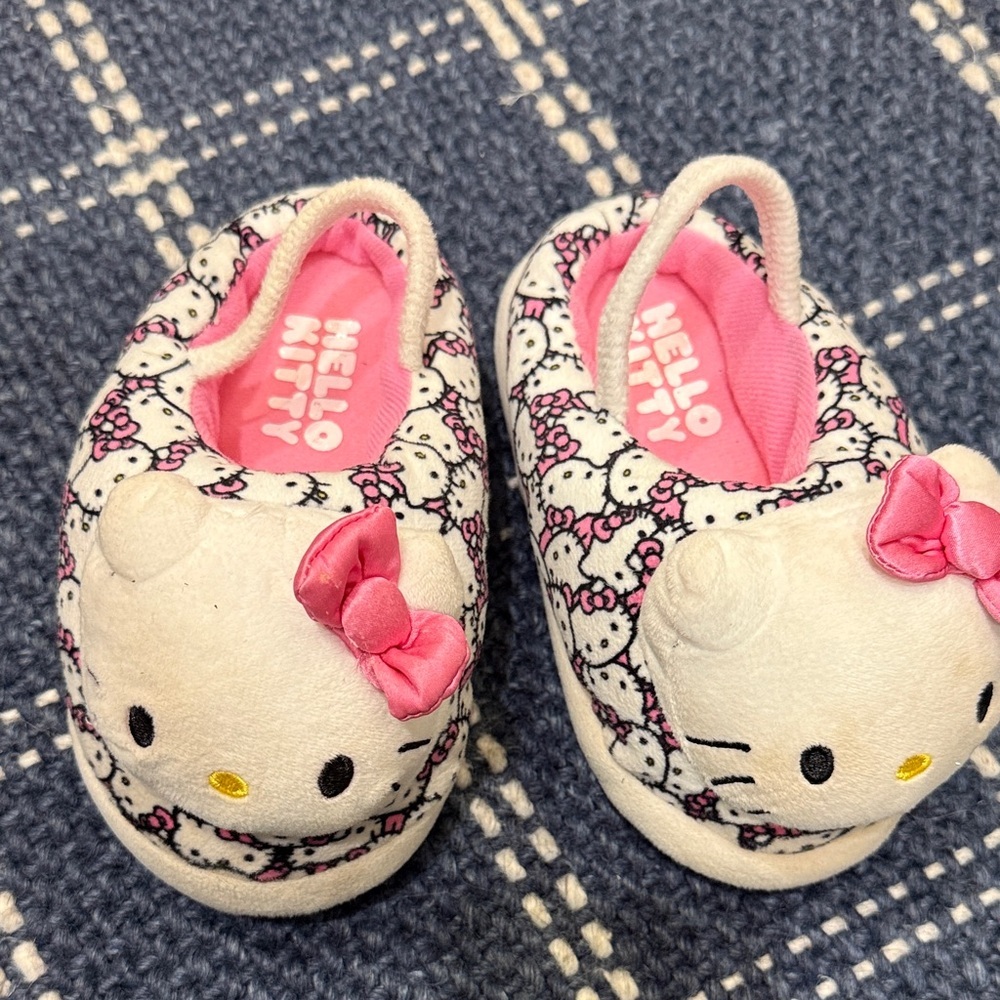 Hello Kitty Kids Slippers with Pink Accents